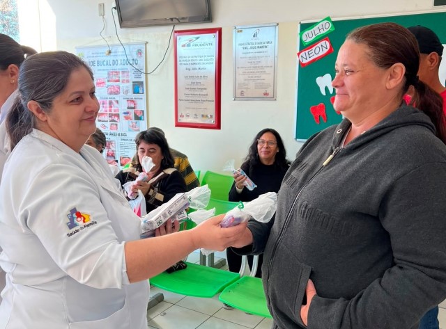 Presidente Prudente promove ações de saúde bucal no Julho Neon