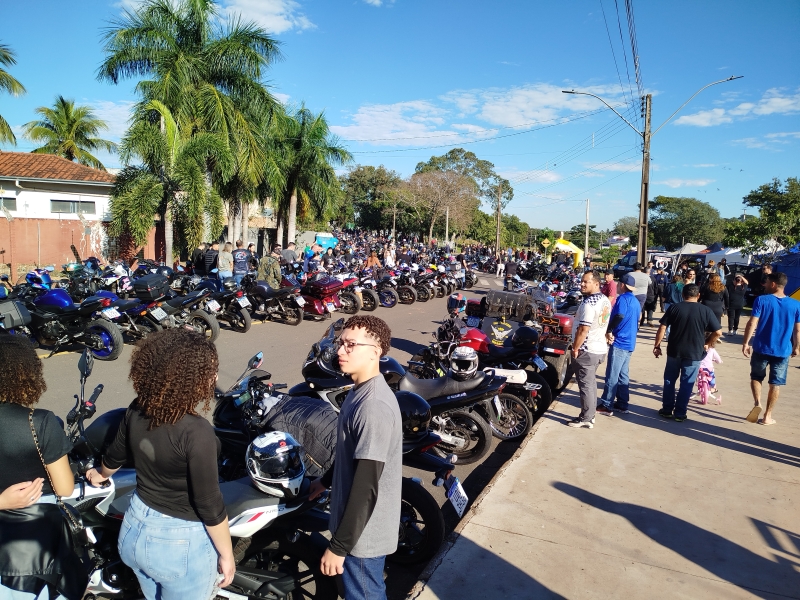 3º MotoRock Festival em Adamantina atrai grande público e celebra o motociclismo