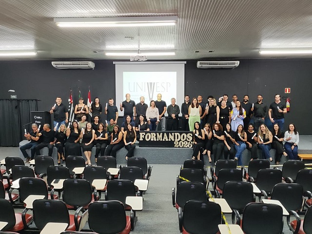 Formatura da Univesp em Presidente Prudente celebra 48 novos graduados