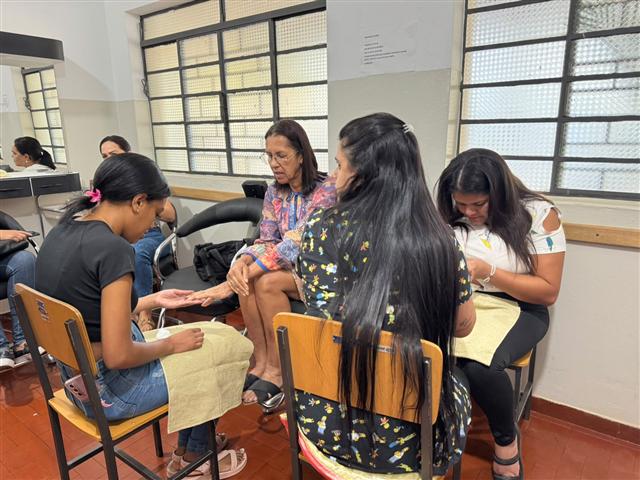 Curso Gratuito de Manicure em Presidente Prudente Oferece Oportunidades a Iniciantes