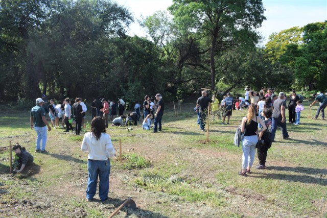 Presidente Prudente celebra 109 anos com plantio de árvores no Parque Ecológico