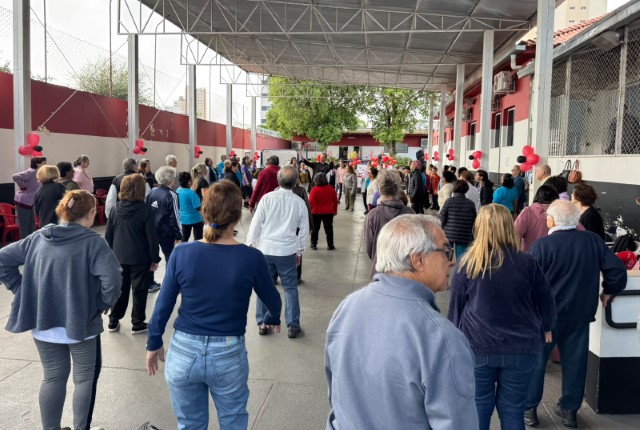 Centro de Referência do Idoso Celebra Aniversário de Presidente Prudente com Tai Chi Chuan