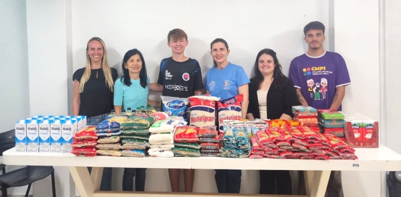 Adamantina arrecada 145,5 kg de alimentos em evento de Beach Tennis