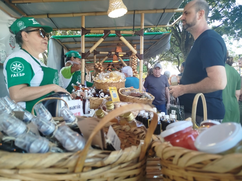 Feira do Produtor Rural em Adamantina valoriza a agricultura familiar e reúne a comunidade