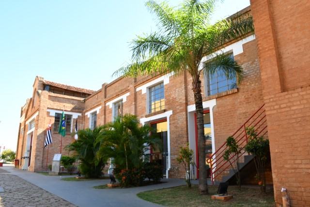 1ª Feira Afro em Presidente Prudente Celebra Cultura e Tradições Brasileiras