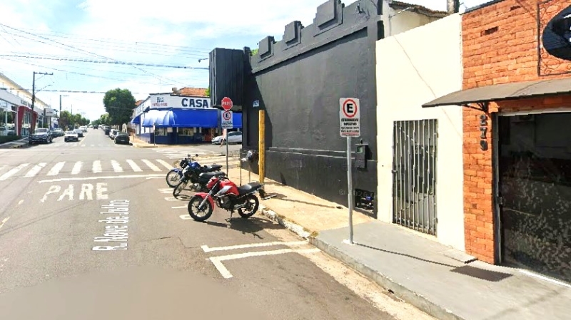 Mudança de estacionamento de motos em Adamantina devido ao clima