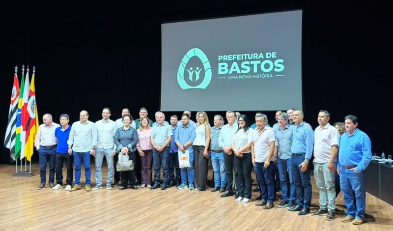 Prefeito de Adamantina discute demandas regionais em assembleia da AMNAP